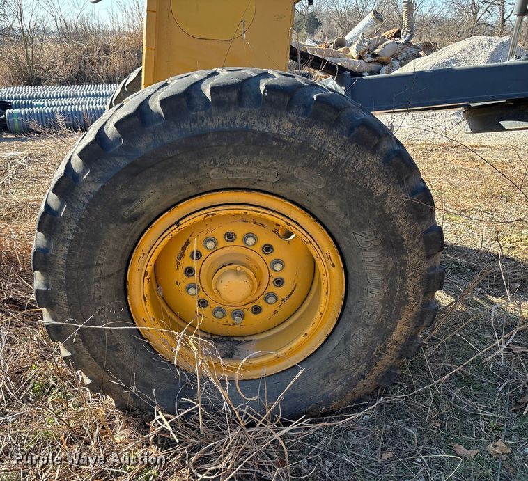 image for item FB3024 2011 John Deere 770G motor grader