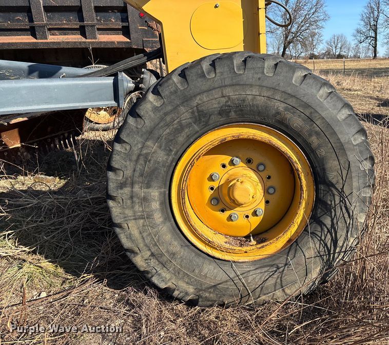 image for item FB3024 2011 John Deere 770G motor grader