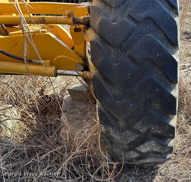 image for item FB3024 2011 John Deere 770G motor grader