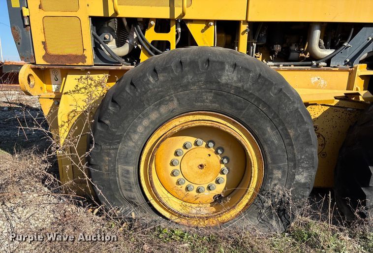 image for item FB3024 2011 John Deere 770G motor grader