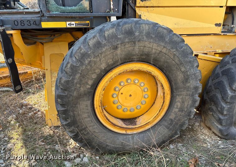 image for item FB3024 2011 John Deere 770G motor grader