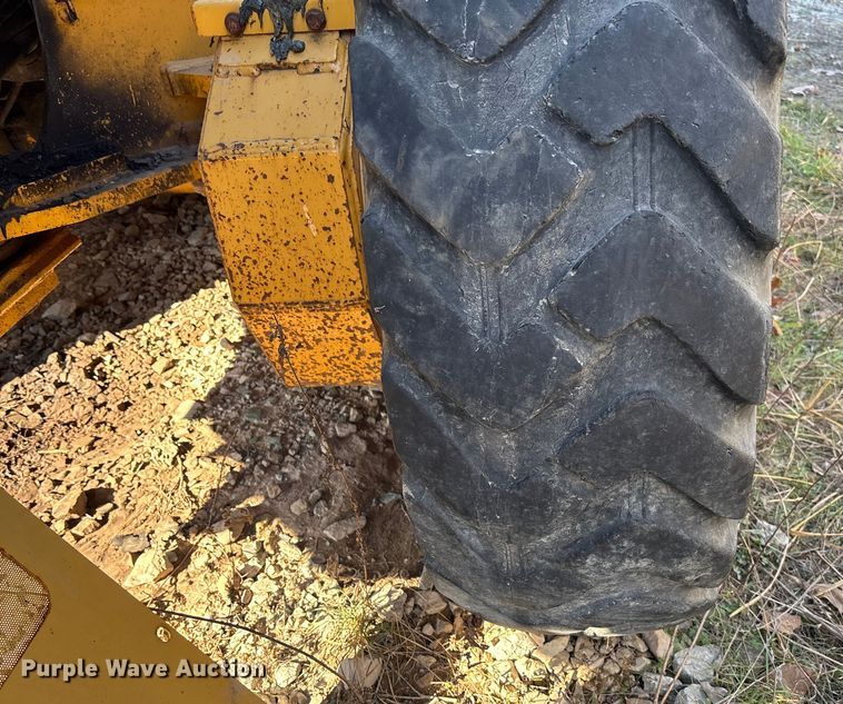 image for item FB3024 2011 John Deere 770G motor grader