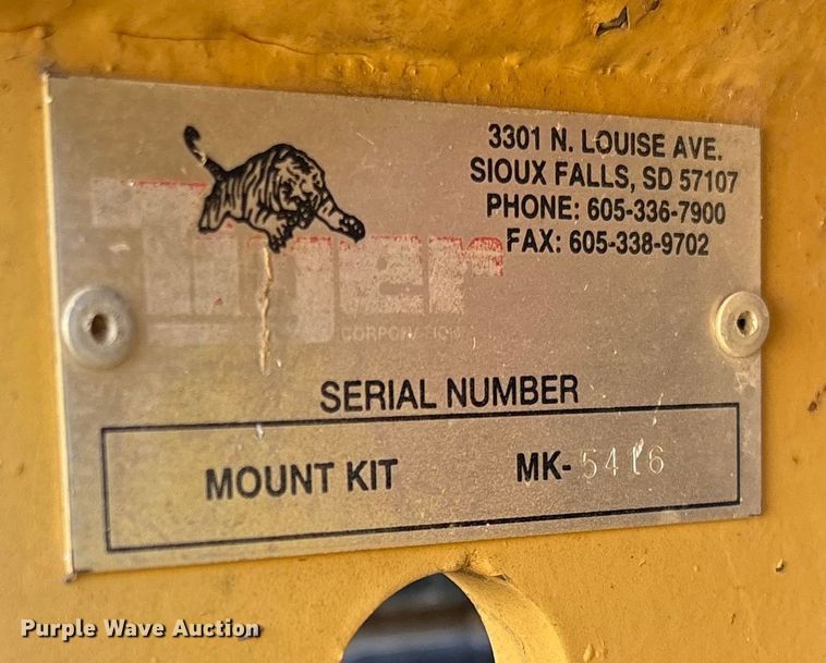 image for item FB3025 2006 Case IH MXU115 tractor