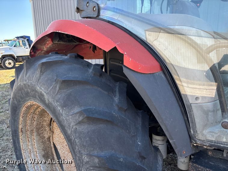 image for item FB3025 2006 Case IH MXU115 tractor