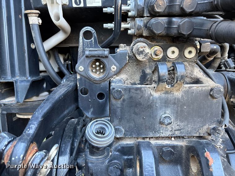 image for item FB3025 2006 Case IH MXU115 tractor