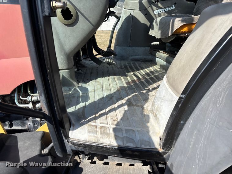 image for item FB3025 2006 Case IH MXU115 tractor