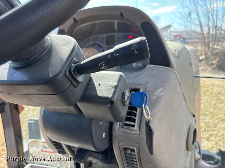 image for item FB3025 2006 Case IH MXU115 tractor