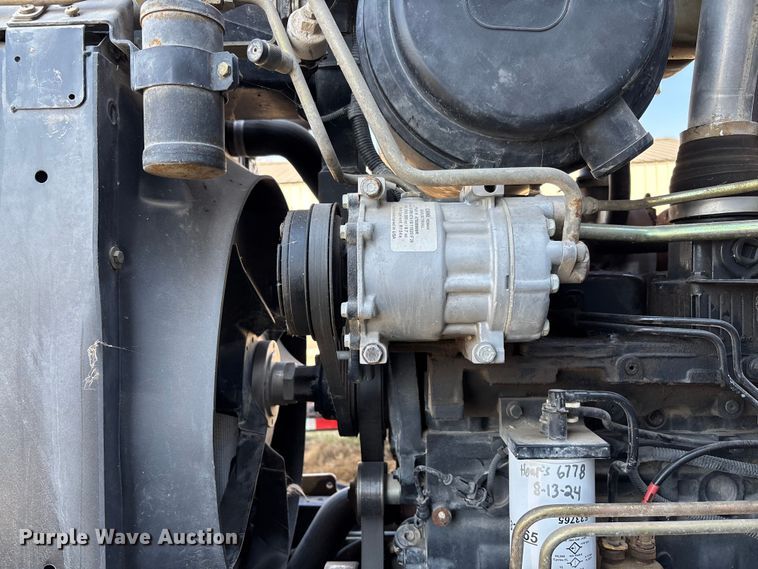 image for item FB3025 2006 Case IH MXU115 tractor