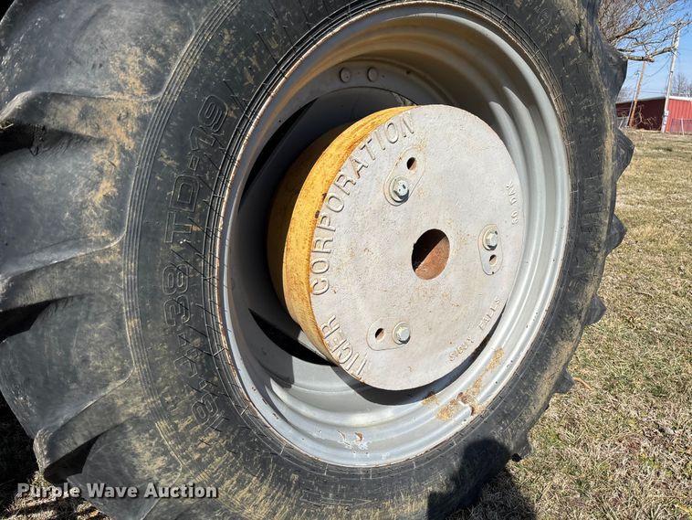 image for item FB3025 2006 Case IH MXU115 tractor