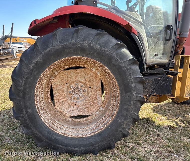 image for item FB3025 2006 Case IH MXU115 tractor