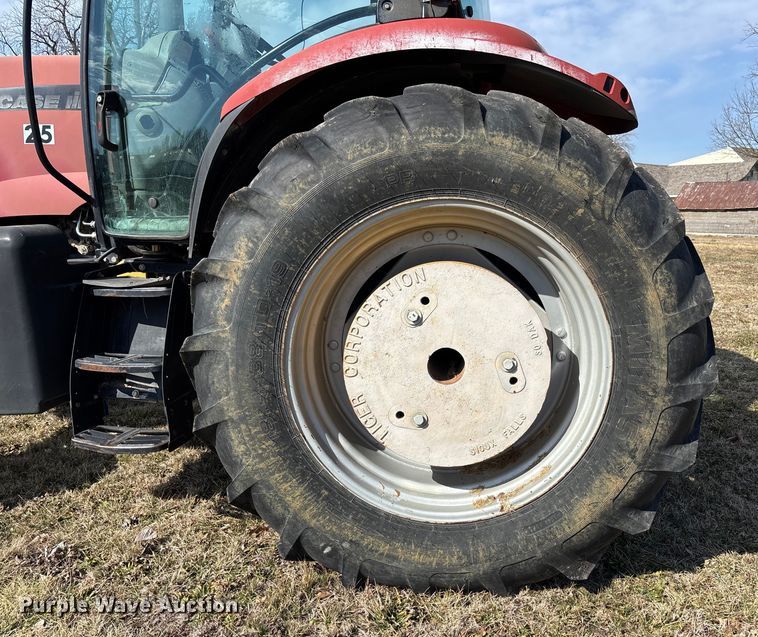 image for item FB3025 2006 Case IH MXU115 tractor