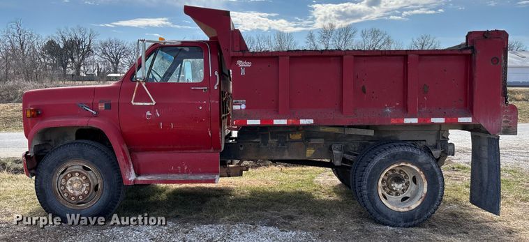 image for item FB3026 1986 GMC C7 dump truck