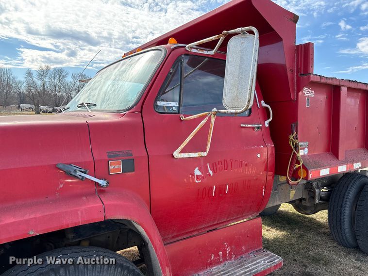 image for item FB3026 1986 GMC C7 dump truck