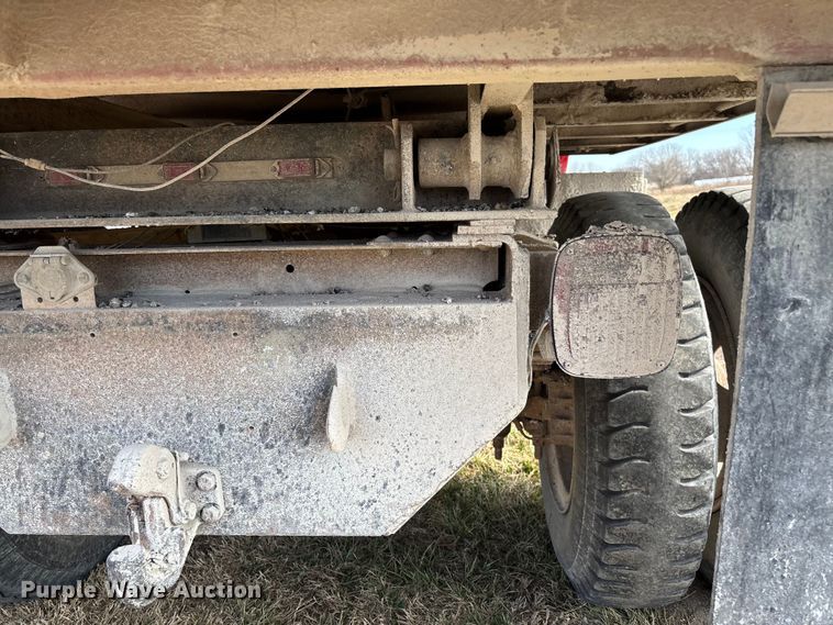 image for item FB3026 1986 GMC C7 dump truck