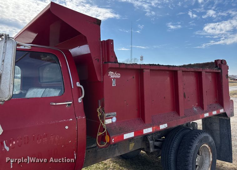 image for item FB3026 1986 GMC C7 dump truck