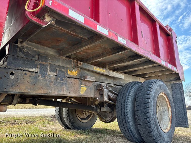 image for item FB3026 1986 GMC C7 dump truck