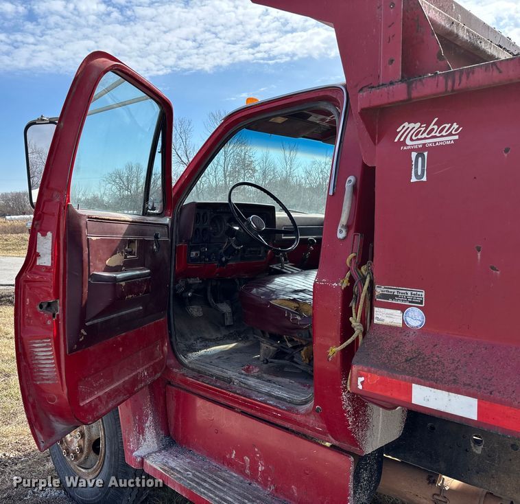 image for item FB3026 1986 GMC C7 dump truck