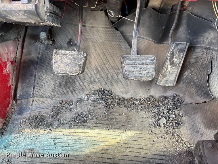 image for item FB3026 1986 GMC C7 dump truck