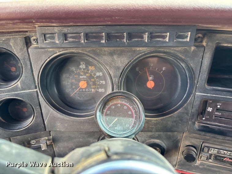 image for item FB3026 1986 GMC C7 dump truck