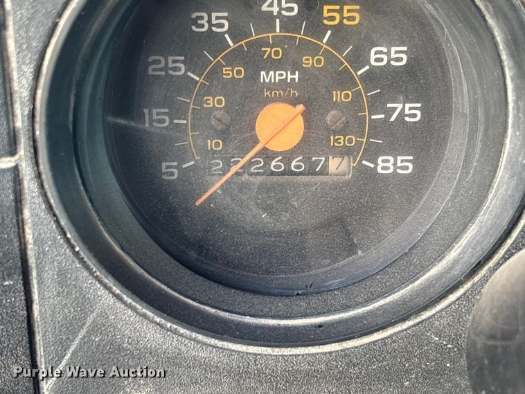 image for item FB3026 1986 GMC C7 dump truck