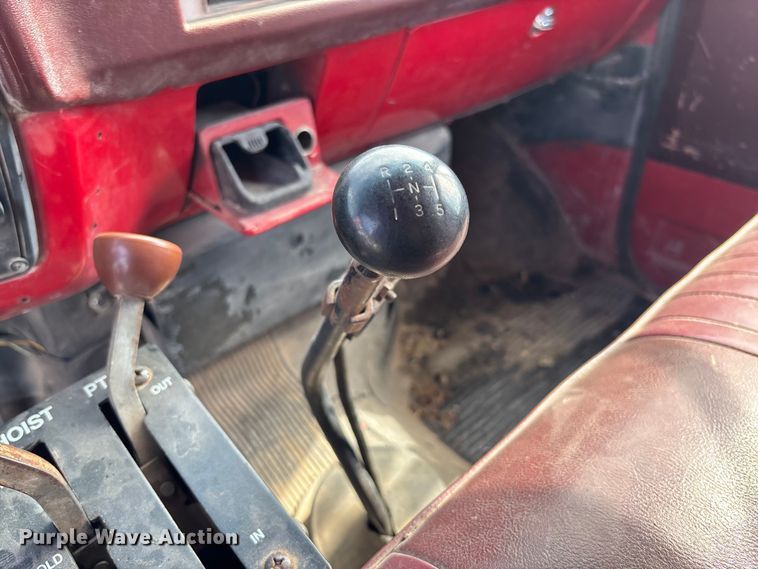 image for item FB3026 1986 GMC C7 dump truck