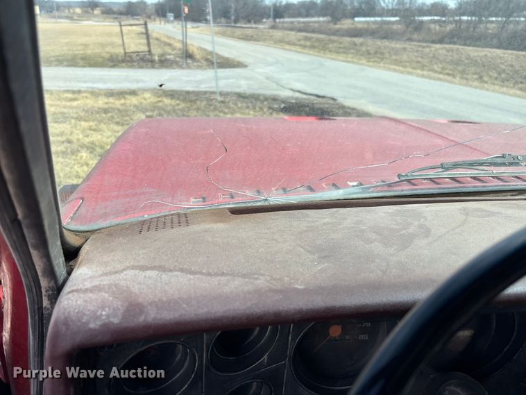 image for item FB3026 1986 GMC C7 dump truck