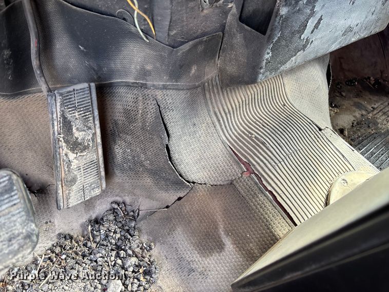 image for item FB3026 1986 GMC C7 dump truck