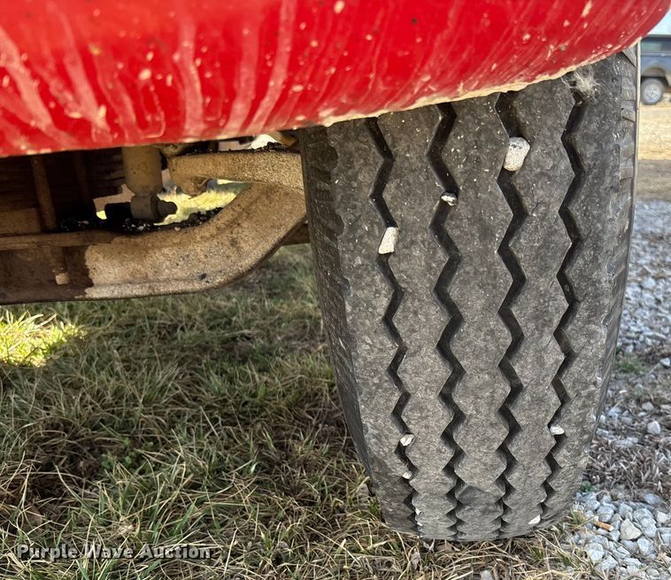 image for item FB3026 1986 GMC C7 dump truck