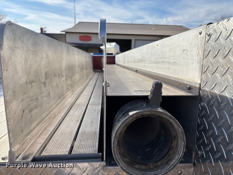 image for item FB3504 1995 Ford F800 pumper fire truck