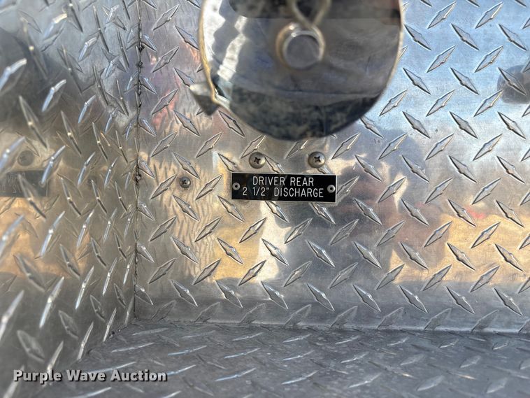 image for item FB3504 1995 Ford F800 pumper fire truck