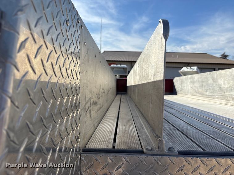 image for item FB3504 1995 Ford F800 pumper fire truck