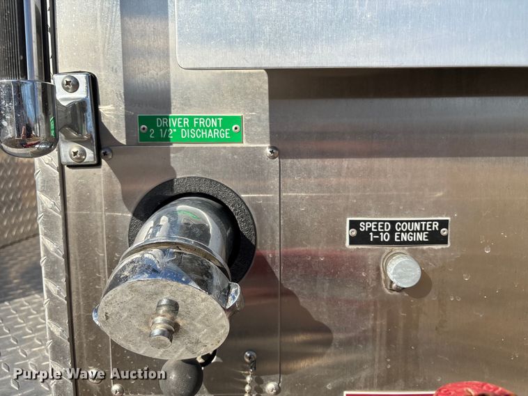 image for item FB3504 1995 Ford F800 pumper fire truck