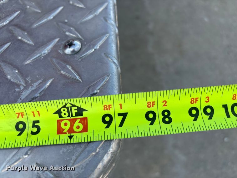 image for item FB3504 1995 Ford F800 pumper fire truck