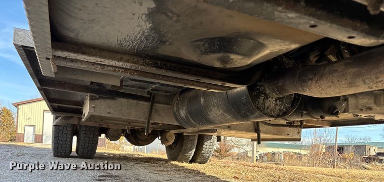 image for item FB3504 1995 Ford F800 pumper fire truck