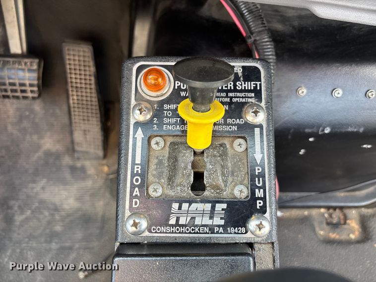 image for item FB3504 1995 Ford F800 pumper fire truck