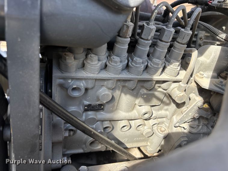 image for item FB3504 1995 Ford F800 pumper fire truck