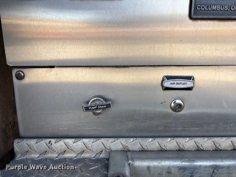 image for item FB3507 2016 Spartan LA41M-2142 pumper fire truck