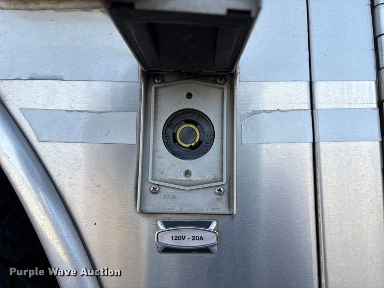 image for item FB3507 2016 Spartan LA41M-2142 pumper fire truck