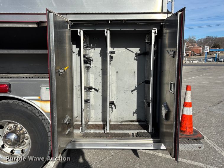 image for item FB3507 2016 Spartan LA41M-2142 pumper fire truck