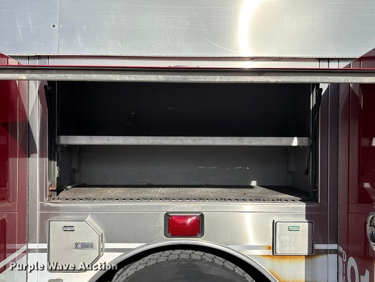 image for item FB3507 2016 Spartan LA41M-2142 pumper fire truck