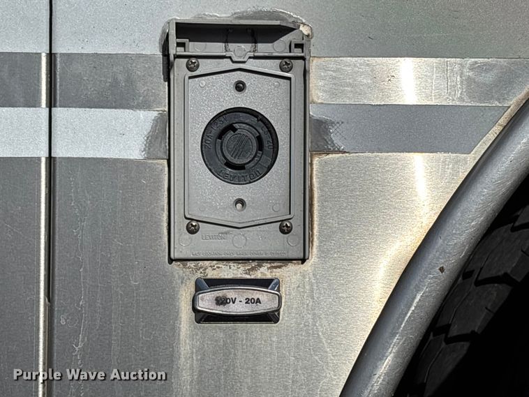 image for item FB3507 2016 Spartan LA41M-2142 pumper fire truck