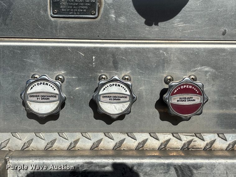 image for item FB3507 2016 Spartan LA41M-2142 pumper fire truck