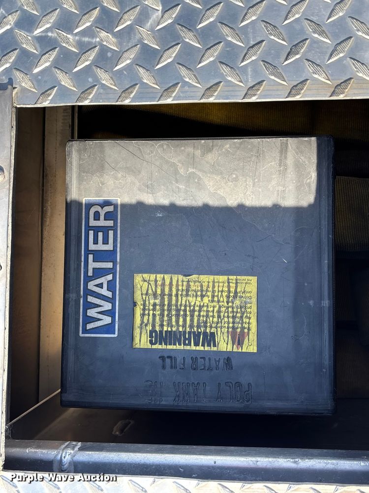 image for item FB3507 2016 Spartan LA41M-2142 pumper fire truck