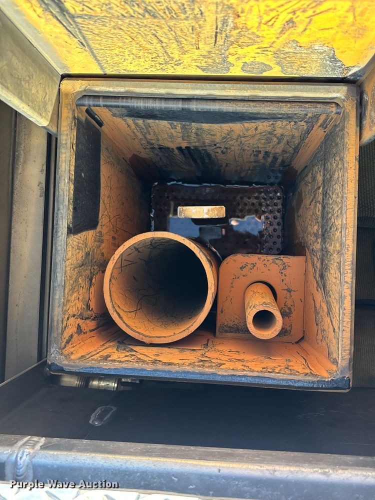 image for item FB3507 2016 Spartan LA41M-2142 pumper fire truck