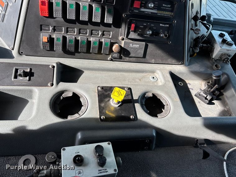 image for item FB3507 2016 Spartan LA41M-2142 pumper fire truck