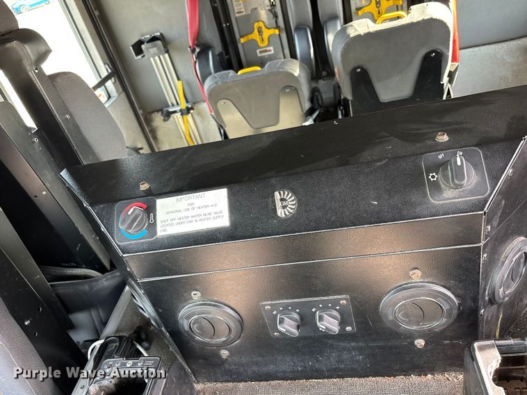 image for item FB3507 2016 Spartan LA41M-2142 pumper fire truck