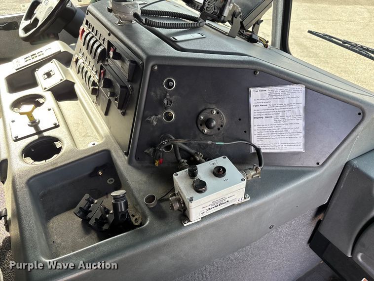 image for item FB3507 2016 Spartan LA41M-2142 pumper fire truck