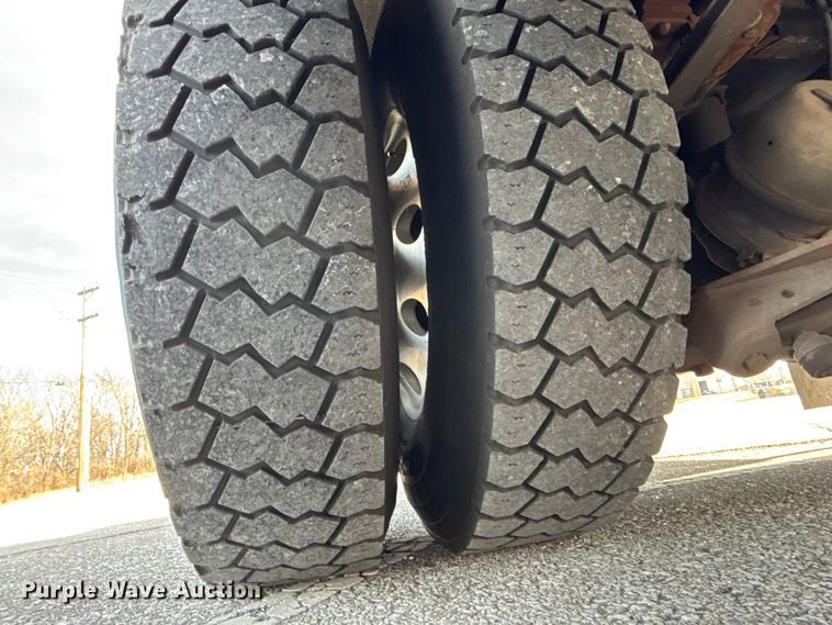 image for item FB3507 2016 Spartan LA41M-2142 pumper fire truck