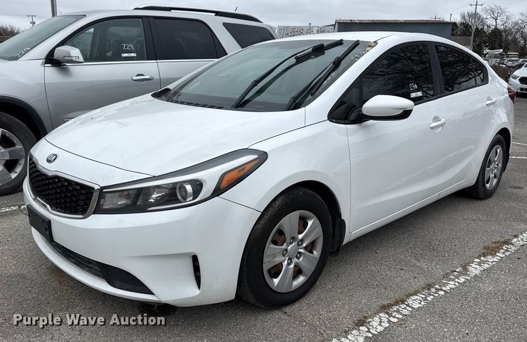 image for item FB8577 2017 Kia Forte 