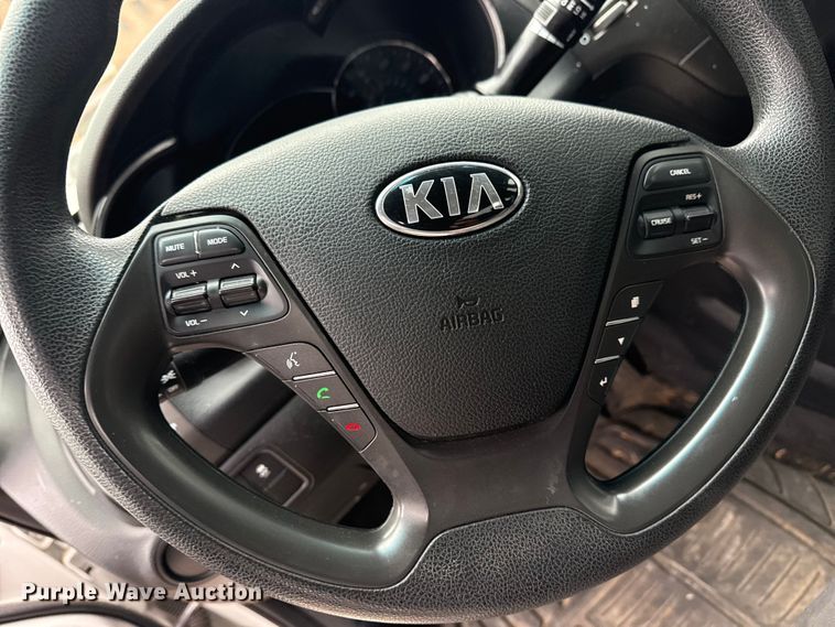 image for item FB8577 2017 Kia Forte 